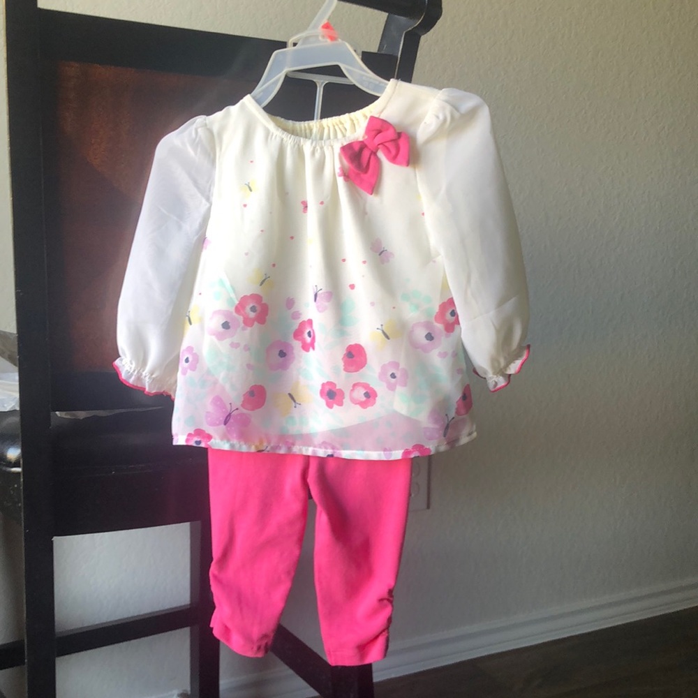 Baby girl 2 piece 6-9